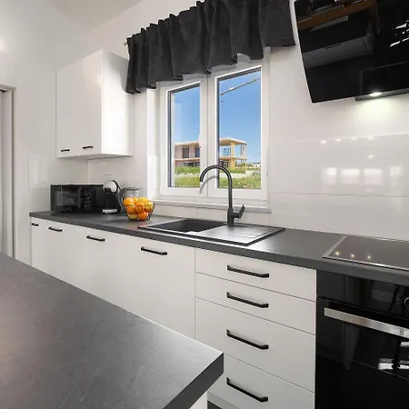 Prázdninový dům Beeindruckende Mit Sauna, Privatpool, Whirlpool, Panorama Meerblick Kaštelir