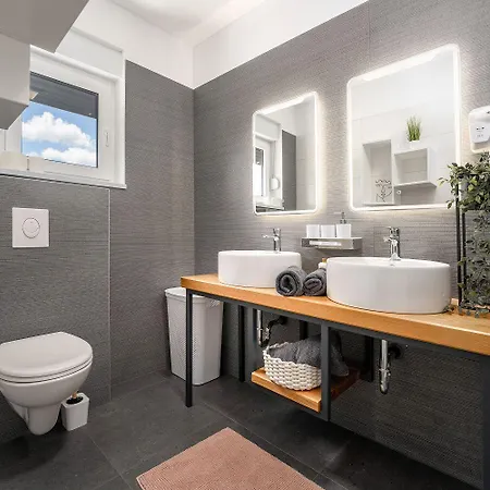 Beeindruckende Mit Sauna, Privatpool, Whirlpool, Panorama Meerblick Holiday home